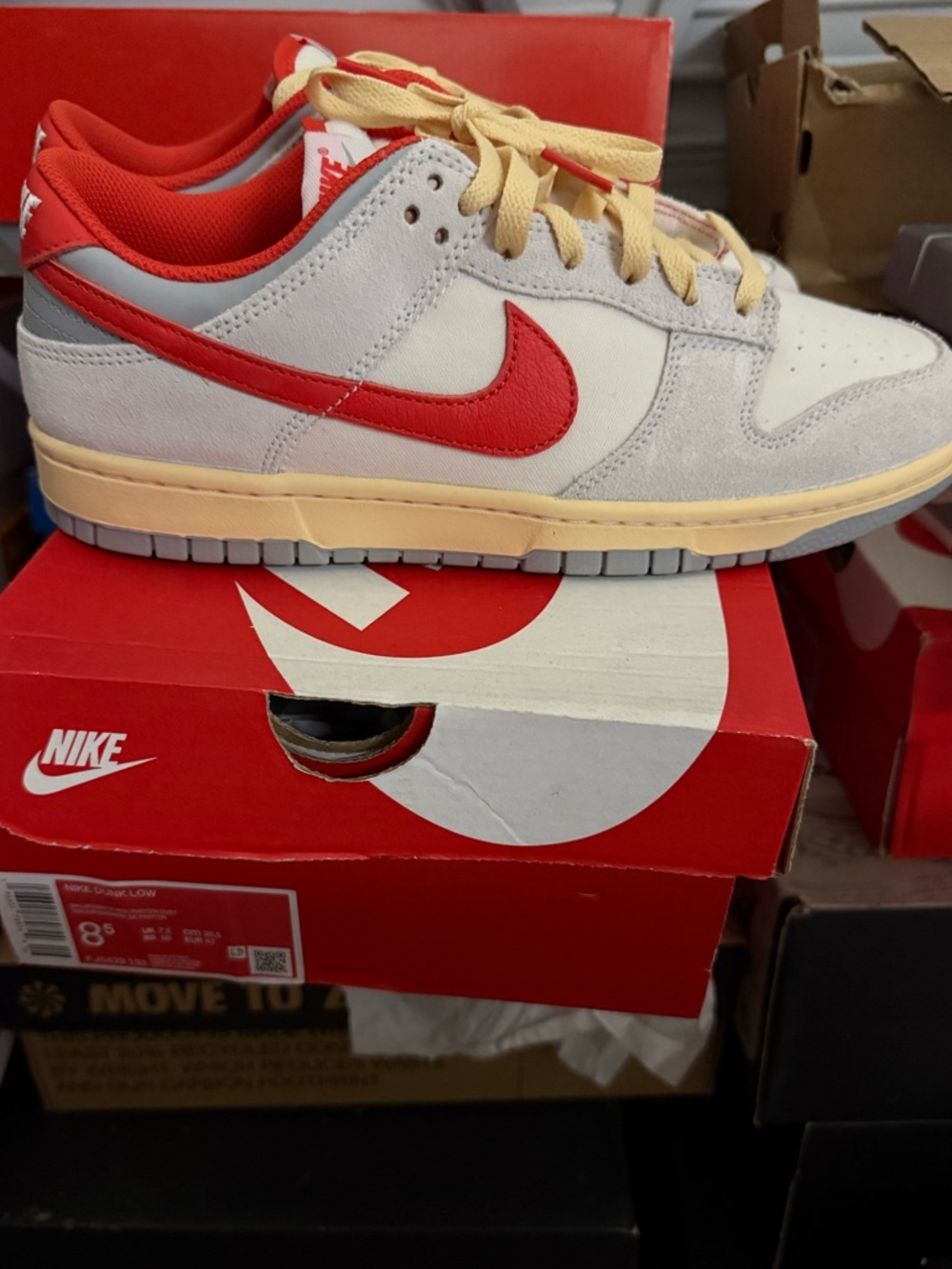 Nike Low-Top Sneakers in White, Red and Cream